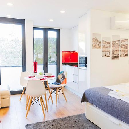 Aposentus - Your Home At Pinheiro'S Studio Porto Buitenkant foto